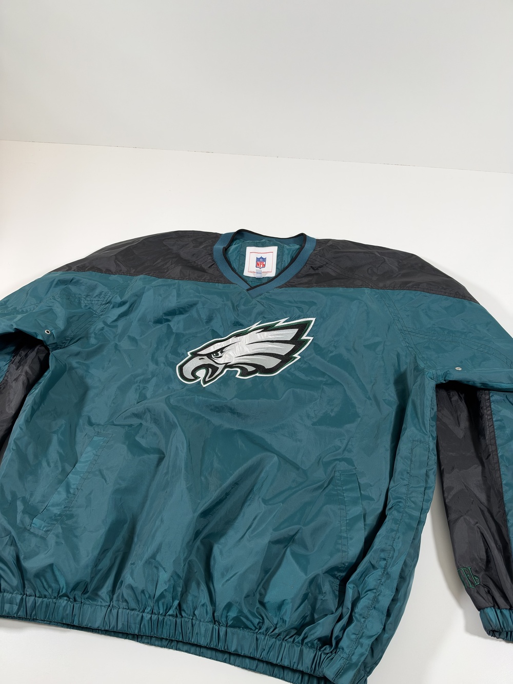 Philadelphia Eagles Jacket Mens 2XL Green NFL Football V Neck Windbreaker